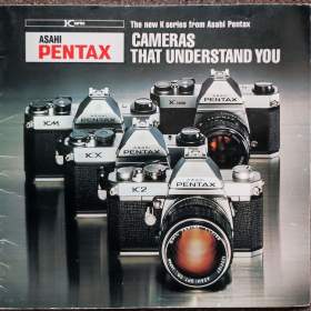 Foto inzerátu Fotoaparáty Pentax v 80 letech v prospektech