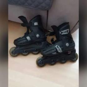 Fotka k inzerátu Kolečkové rostoucí brusle 30- 35 / 16925560
