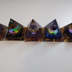 PRODÁM 7 KUSŮ ENERGETICKÉ PYRAMIDY LÉČIVÉ! ! !  / 19764827