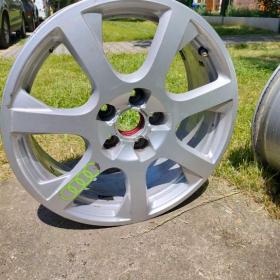Foto inzerátu ALU KOLA AUDI MODEL 0056 - 5x112 7,5 x 17 ET 37