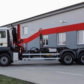 Foto inzerátu 6X4 MAN TGS 33.400 HÁKOVÝ NOSIČ KONTEJNERŮ + HYDRAULICKÁ RUKA