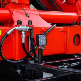 Foto inzerátu 6X4 MAN TGS 33.400 HÁKOVÝ NOSIČ KONTEJNERŮ + HYDRAULICKÁ RUKA