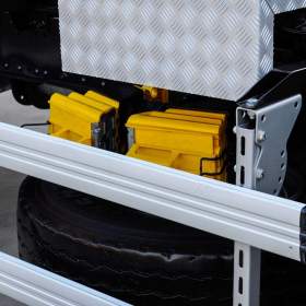 Foto inzerátu 6X4 MAN TGS 33.400 HÁKOVÝ NOSIČ KONTEJNERŮ + HYDRAULICKÁ RUKA