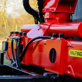 Foto inzerátu 6X4 MAN TGS 33.400 HÁKOVÝ NOSIČ KONTEJNERŮ + HYDRAULICKÁ RUKA