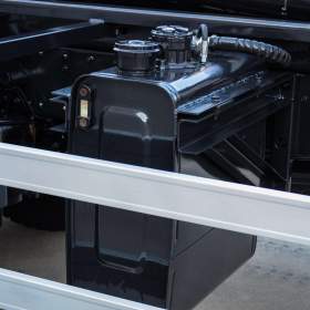 Foto inzerátu 6X4 MAN TGS 33.400 HÁKOVÝ NOSIČ KONTEJNERŮ + HYDRAULICKÁ RUKA