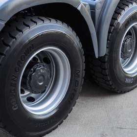 Foto inzerátu 6X4 MAN TGS 33.400 HÁKOVÝ NOSIČ KONTEJNERŮ + HYDRAULICKÁ RUKA
