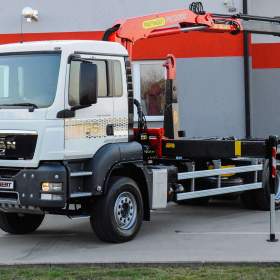 Foto inzerátu 6X4 MAN TGS 33.400 HÁKOVÝ NOSIČ KONTEJNERŮ + HYDRAULICKÁ RUKA