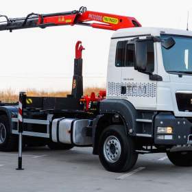 Foto inzerátu 6X4 MAN TGS 33.400 HÁKOVÝ NOSIČ KONTEJNERŮ + HYDRAULICKÁ RUKA