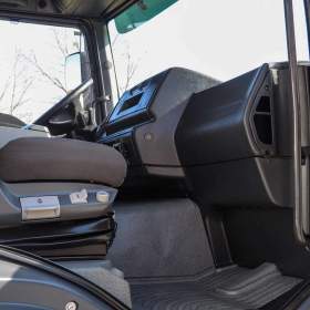 Foto inzerátu MAN TGM 18.240 4X4 TŘÍSTRANNÝ SKLÁPĚČ + HYDRAULICKÁ RUKA