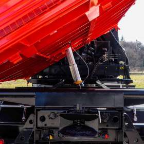 Foto inzerátu MAN TGM 18.240 4X4 TŘÍSTRANNÝ SKLÁPĚČ + HYDRAULICKÁ RUKA
