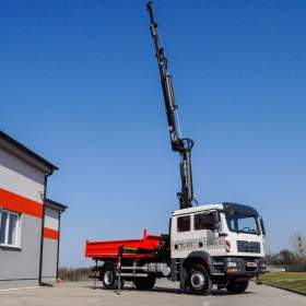 Foto inzerátu MAN TGM 18.240 4X4 TŘÍSTRANNÝ SKLÁPĚČ + HYDRAULICKÁ RUKA