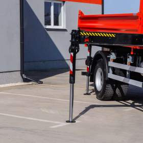 Foto inzerátu MAN TGM 18.240 4X4 TŘÍSTRANNÝ SKLÁPĚČ + HYDRAULICKÁ RUKA
