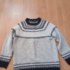 Svetr Esmara / 19773460