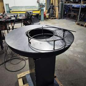 Foto inzerátu Párty gril / zahradní ohniště s opékací deskou Ø 920 mm, výška 990 mm