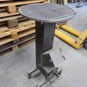 Foto inzerátu Rocket stove / turbo pecek - kempinkový vařič + gril (litina)