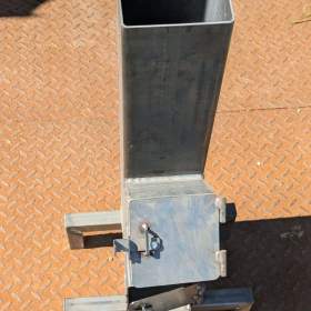 Foto inzerátu Rocket stove / turbo pecek - kempinkový vařič + gril (litina)