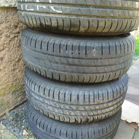 Sada 4 ks letní 195/65 R15 800.-  vše .. / 19778448