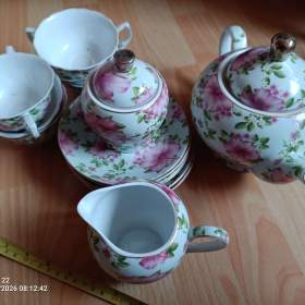 Foto inzerátu Porcelánová souprava