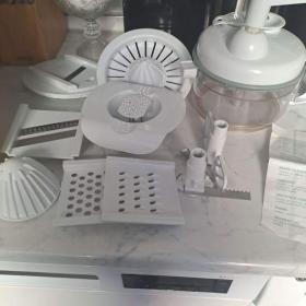 Foto inzerátu Kuchyňský mechanický víceúčelový robot, nový