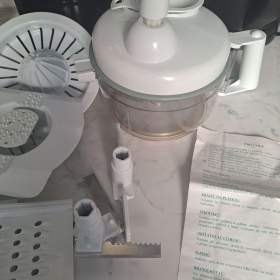 Foto inzerátu Kuchyňský mechanický víceúčelový robot, nový