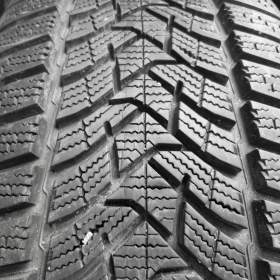 2ks nových zimních pneu 225/45 R17 Dunlop / 19803952