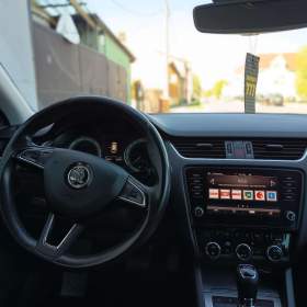 Foto inzerátu ŠKODA Octavia Combi 1,5TSI Style Plus DSG 