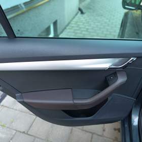 Foto inzerátu ŠKODA Octavia Combi 1,5TSI Style Plus DSG 