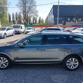 Foto inzerátu ŠKODA Octavia Combi 1,5TSI Style Plus DSG 