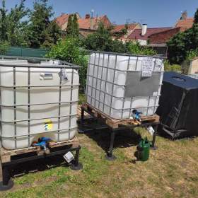 Foto inzerátu IBC PODSTAVEC V=30cm 3.000,-Kč PROSTĚJOV m: 731 855 194