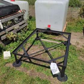 Fotka k inzerátu IBC PODSTAVEC V=30cm 3.000,- Kč PROSTĚJOV m:  731 855 194 / 18409256