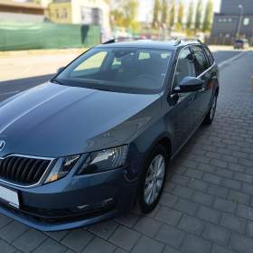 Foto inzerátu ŠKODA Octavia Combi 1.6TDI Style Plus DSG 