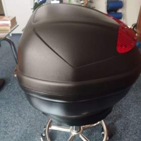 Foto inzerátu Prodám kufr na moto GIVI