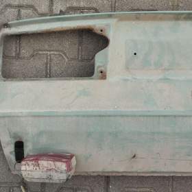 Foto inzerátu Zadni čelo na ŠKODA 105/120 s lištou a světlem.