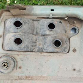 Foto inzerátu Zadni čelo na ŠKODA 105/120 s lištou a světlem.