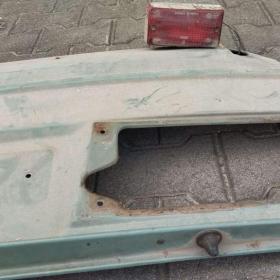 Foto inzerátu Zadni čelo na ŠKODA 105/120 s lištou a světlem.