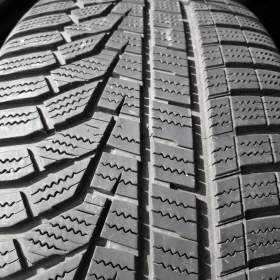 Sada zimních pneu 235/50 R19 Hankook / 19820042