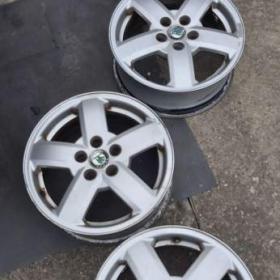 Alu kola Škoda 6JX15H2 . 5x100 ET 38 / 19820120