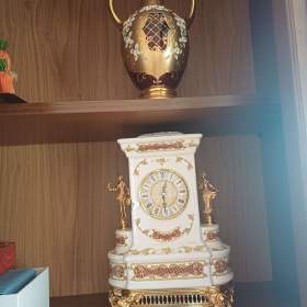 Fotka k inzerátu Nabízím k prodeji zlaté šperky, křišťál a sklo / 17525095