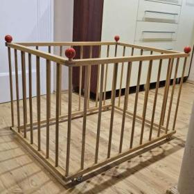 Foto inzerátu Prodej postýlky s matrací