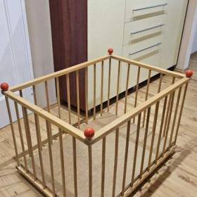 Foto inzerátu Prodej postýlky s matrací