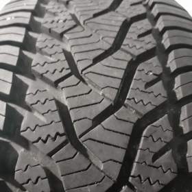 2ks celoročních pneu 205/50 R17 Barum / 19829630