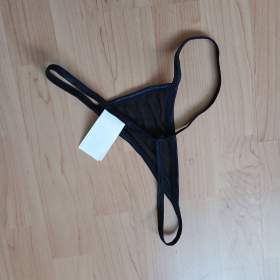 Foto inzerátu Černá noční košilka s tangy