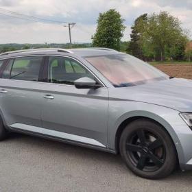 Také na splátky Škoda Superb III combi Laurin & Klement 2.0TDI DSG 4X4 140kW / 19836442
