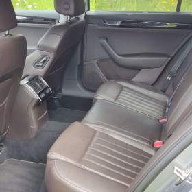 Foto inzerátu Také na splátky Škoda Superb III combi Laurin & Klement 2.0TDI DSG 4X4 140kW