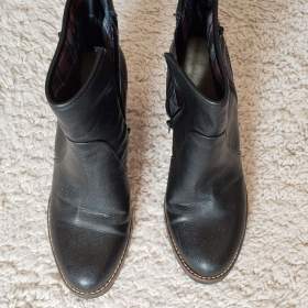 Foto inzerátu Dámské nízké kozačky, vel. 40, Deichmann, jak NEW