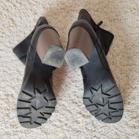 Foto inzerátu Dámské nízké kozačky, vel. 40, Deichmann, jak NEW