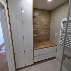 Foto inzerátu Moderní kuchyně a interiéry.