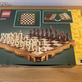 Foto inzerátu LEGO 40719 Tradiční šachy