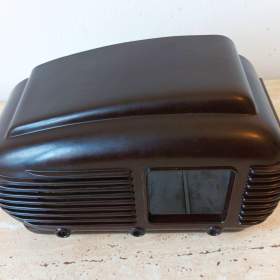 Foto inzerátu Bakelitová bednička pro starožitné rádio Talisman 308U, krásný stav