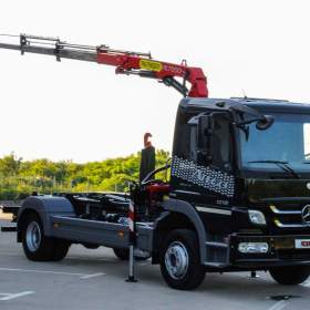 Foto inzerátu MERCEDES-BENZ ATEGO 1218 - NOVÝ HÁKOVÝ NOSIČ KONTEJNERŮ + HYDRAULICKÁ RUKA EU5